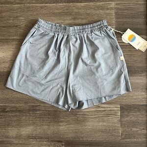 Vuori Boyfriend Short, flint heather, size Medium, never worn